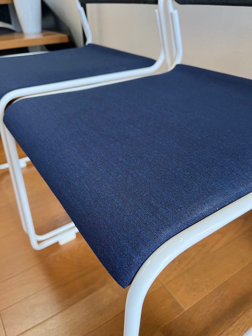 セイアローズ LEO スタッキングチェア 4脚　モダン　カフェ ダイニング