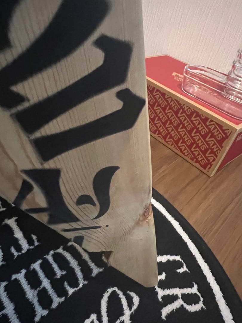 M&M ファーニチャー丸椅子