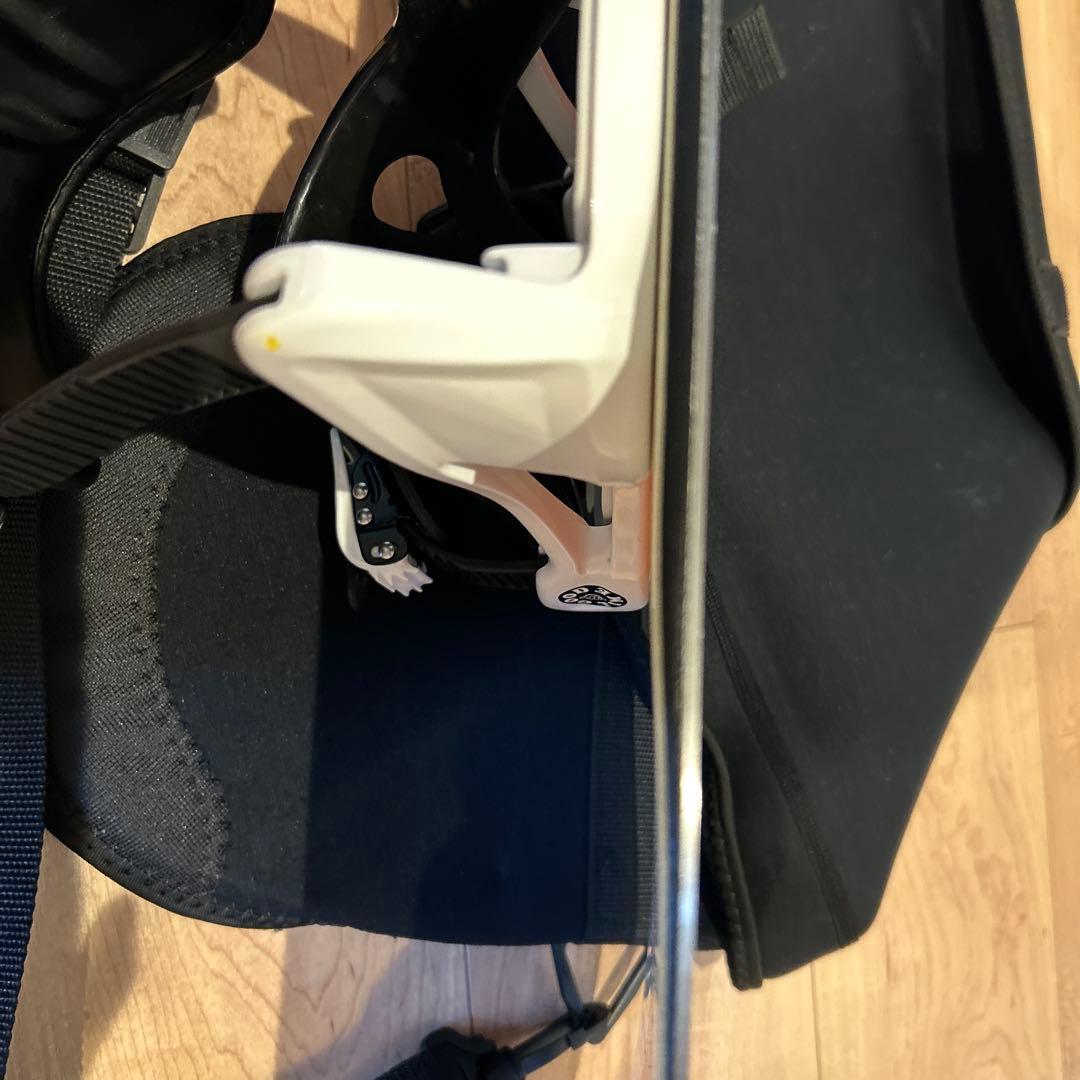 子供用スノーボードSalomon 100cm ビンディング、ケース付き