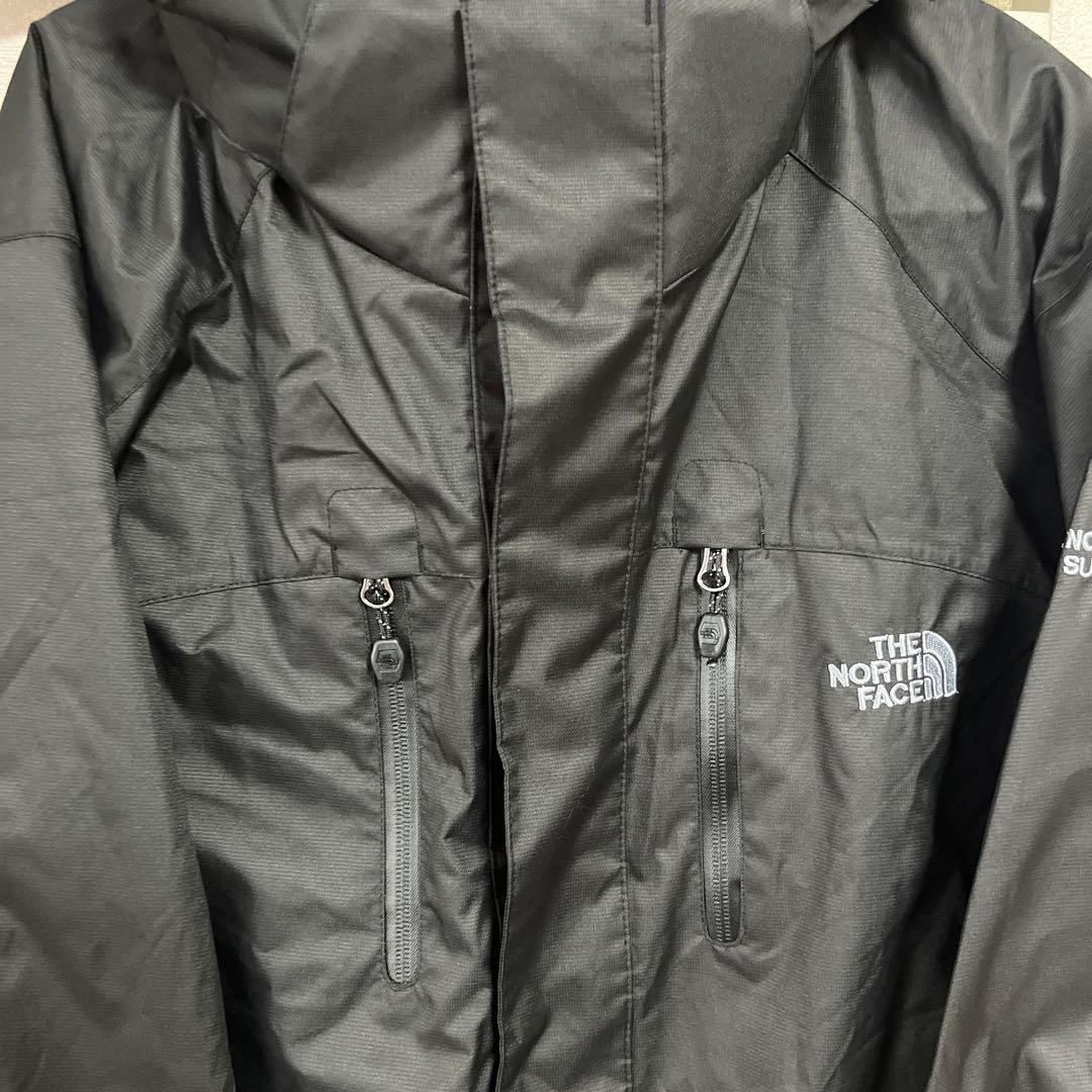 悟空。THE NORTH FACE SUMMITマウンテンパーカー