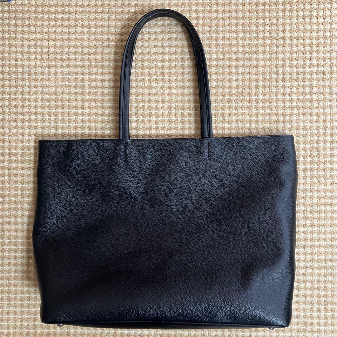 美品　シュリンク レザー トートバッグ