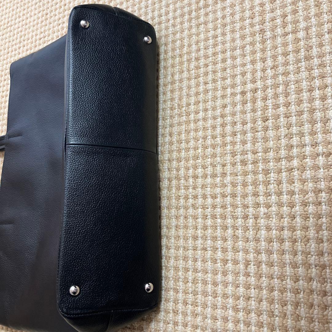 美品　シュリンク レザー トートバッグ