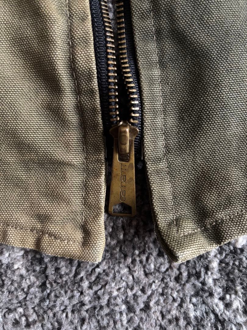 【Carhartt】オリーブグリーン ベスト