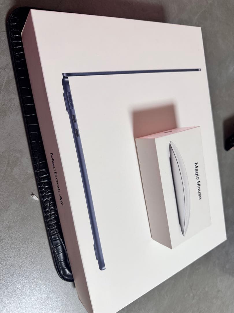 Apple MacBook Air M3 13インチ　magic mouse付き