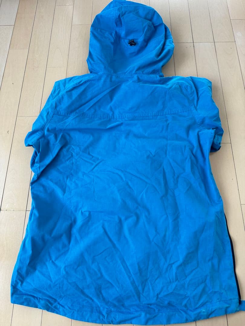 ノローナ　スヴァルバールコットンアノラック　men's s表示ですがM/L