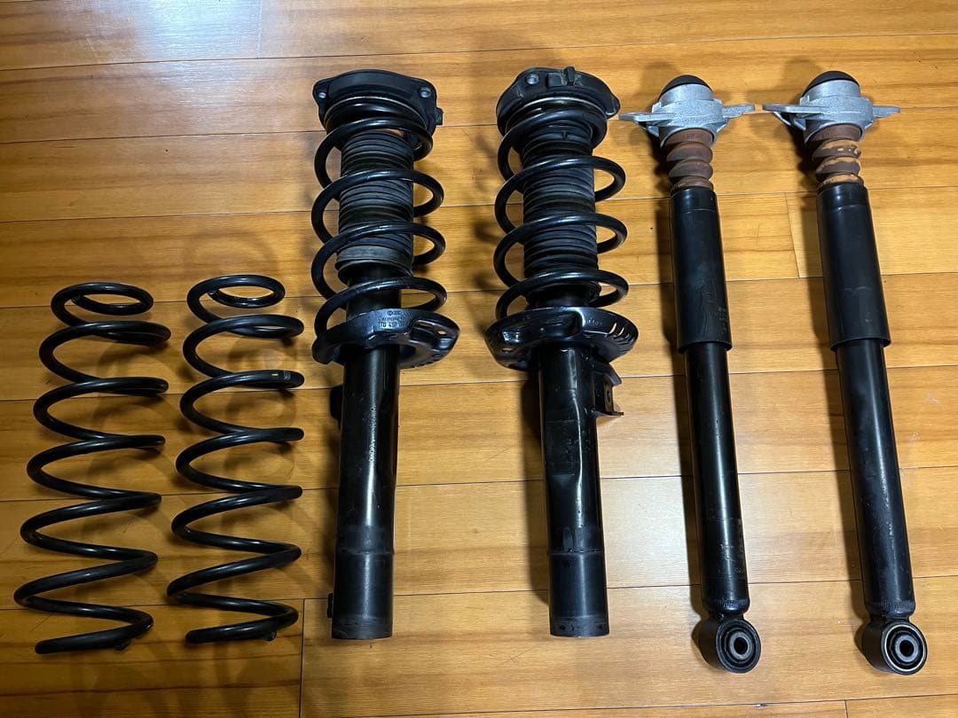 limeさま専用 VW ゴルフ6 1KCAV サスペンション ダストカバーセット