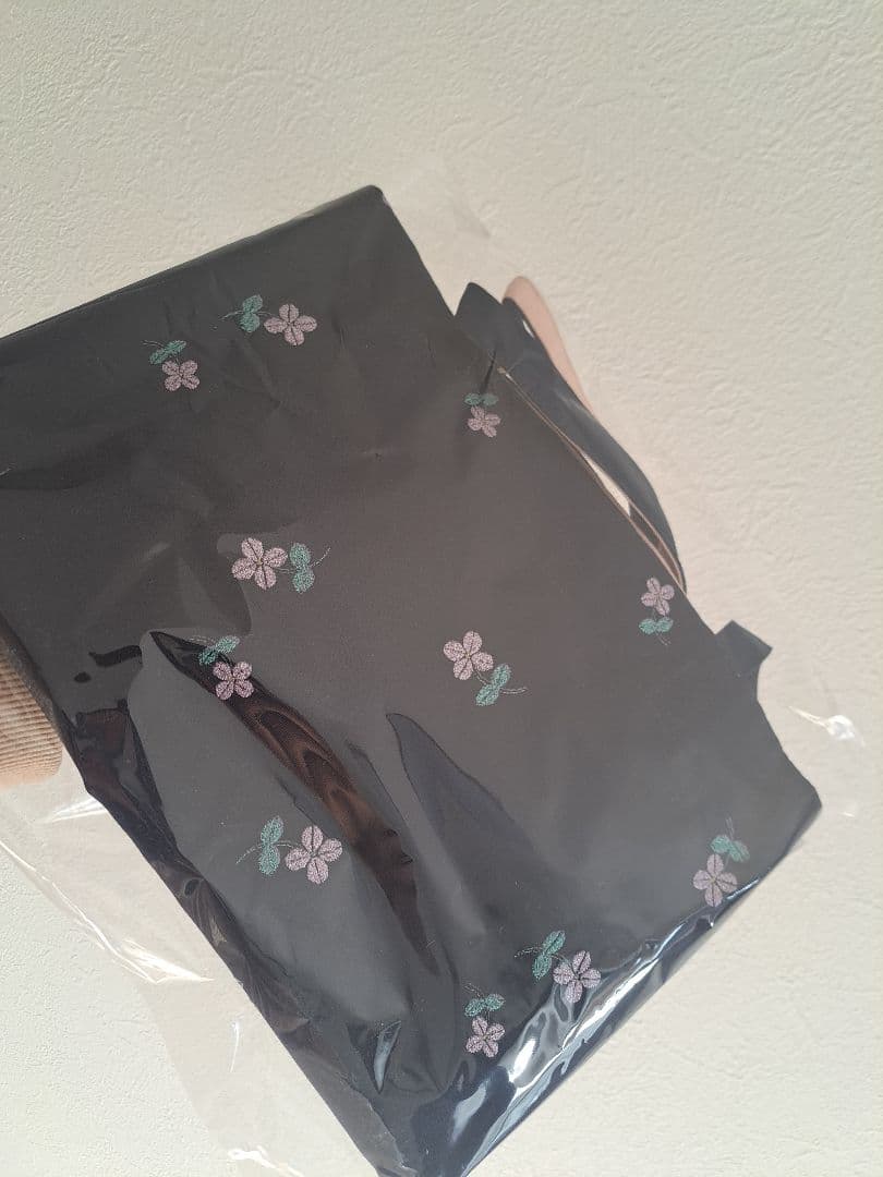 yori ヨリ　トートバッグ　VERY　新品未使用