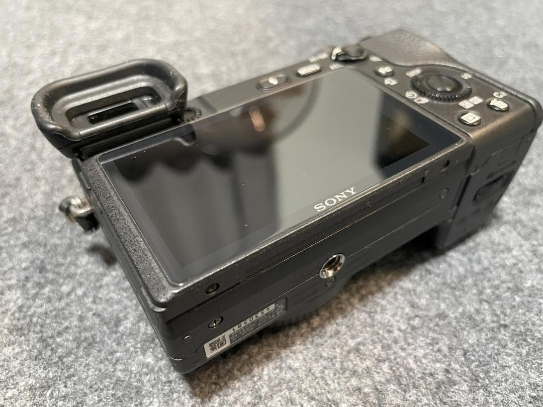 Sony A6400 SIGMA 16mm F1.4 DC DN レンズ 英語