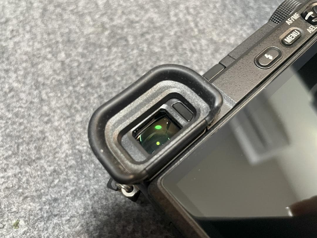 Sony A6400 SIGMA 16mm F1.4 DC DN レンズ 英語