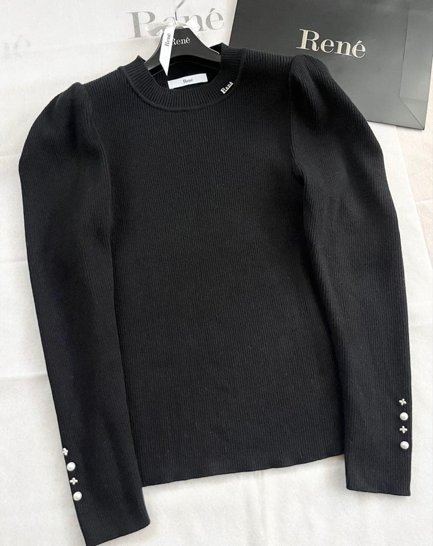 週末限定価格♡新品同様♡Reneルネ♡お袖ビジュー付き ニットプルオーバー
