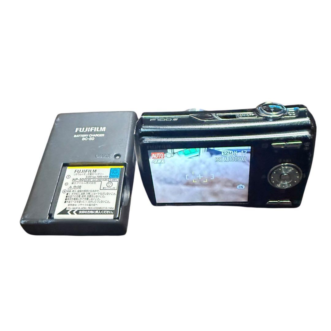 ★FUJIFILM 富士フイルム FinePix F100fdデジタルカメラ