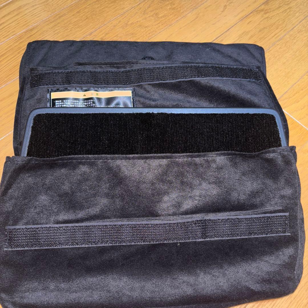 新型クラウンセダン！後席　フットレスト　未使用品　2個セット