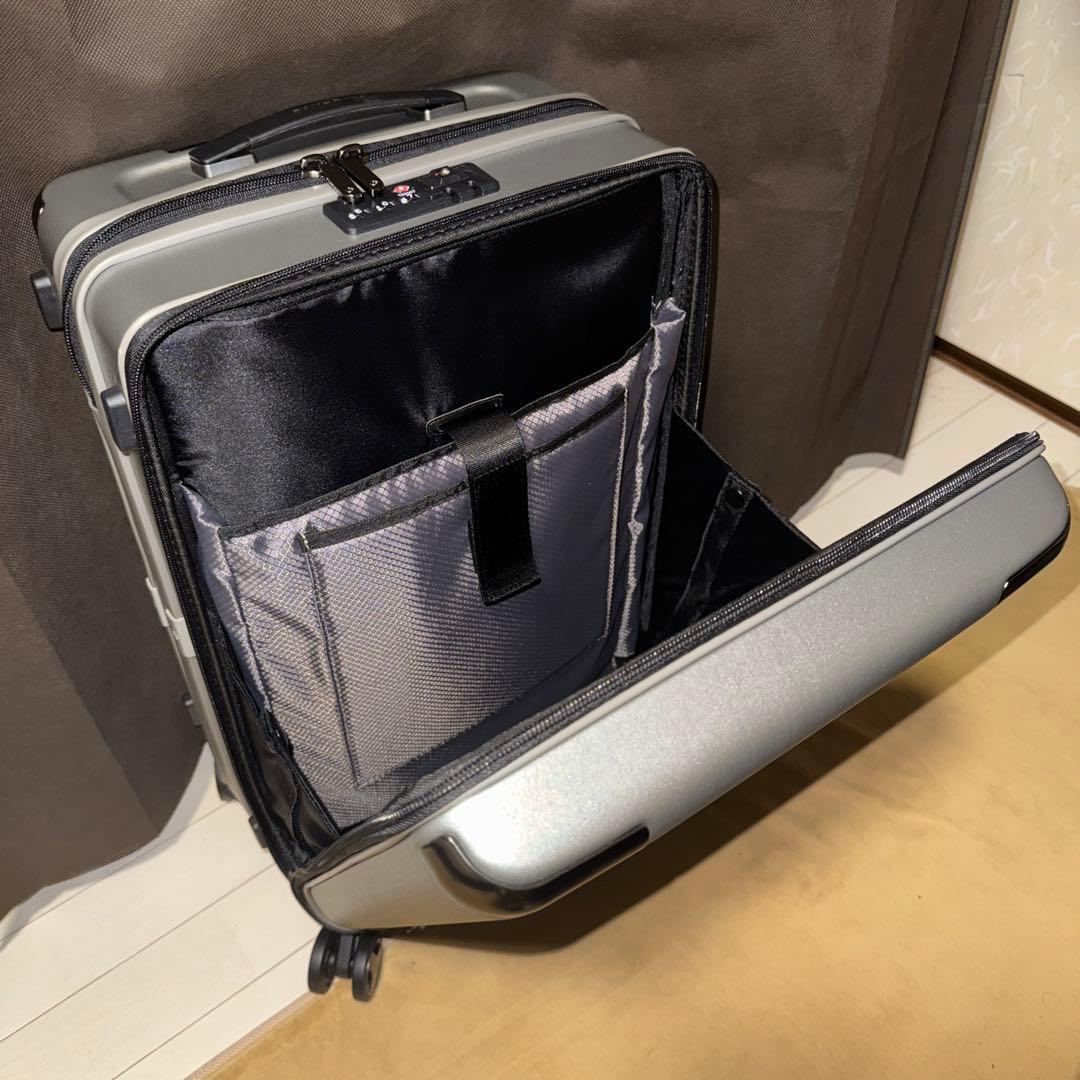 [サムソナイト] キャリーケース EVOA スピナー55 機内持ち込み可