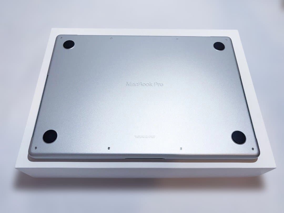 【超美品】MacBookPro14インチM3Proシルバー18GB 512GB