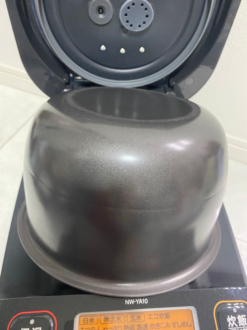 【美品】象印 極め炊き 圧力IH炊飯ジャー NW-YA10