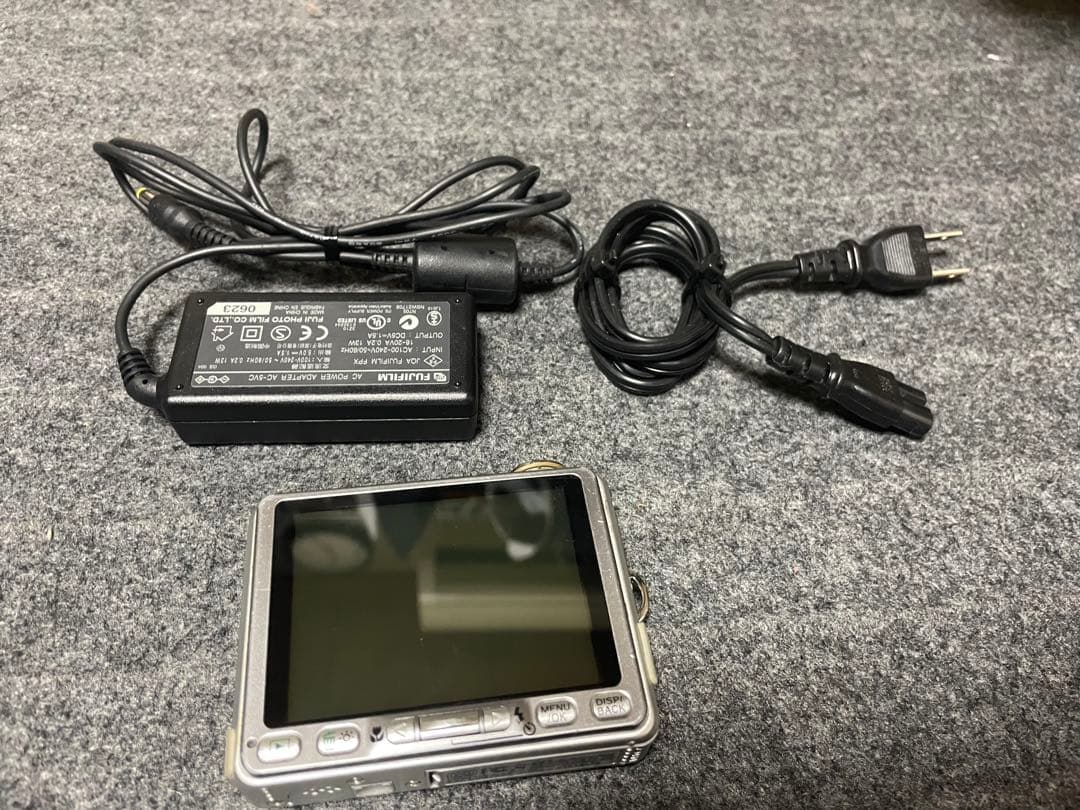 【動作確認済】FUJIFILM FinePix V10