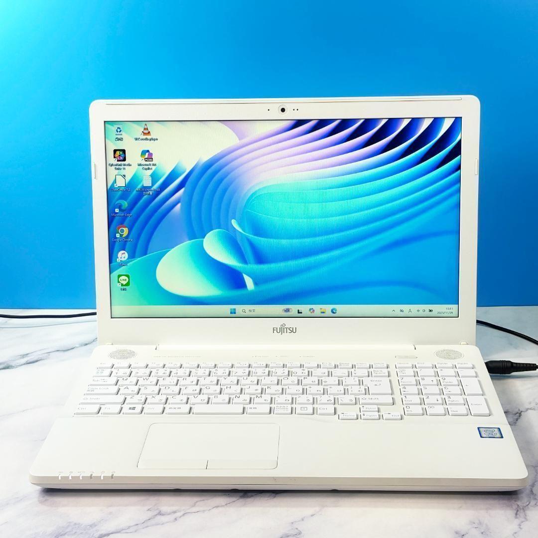 高性能☆Corei7・SSD512・8GB・Win11・ホワイト・ノートパソコン