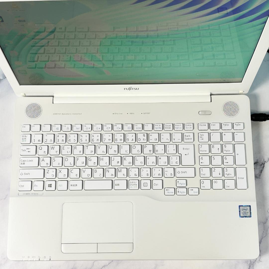 高性能☆Corei7・SSD512・8GB・Win11・ホワイト・ノートパソコン