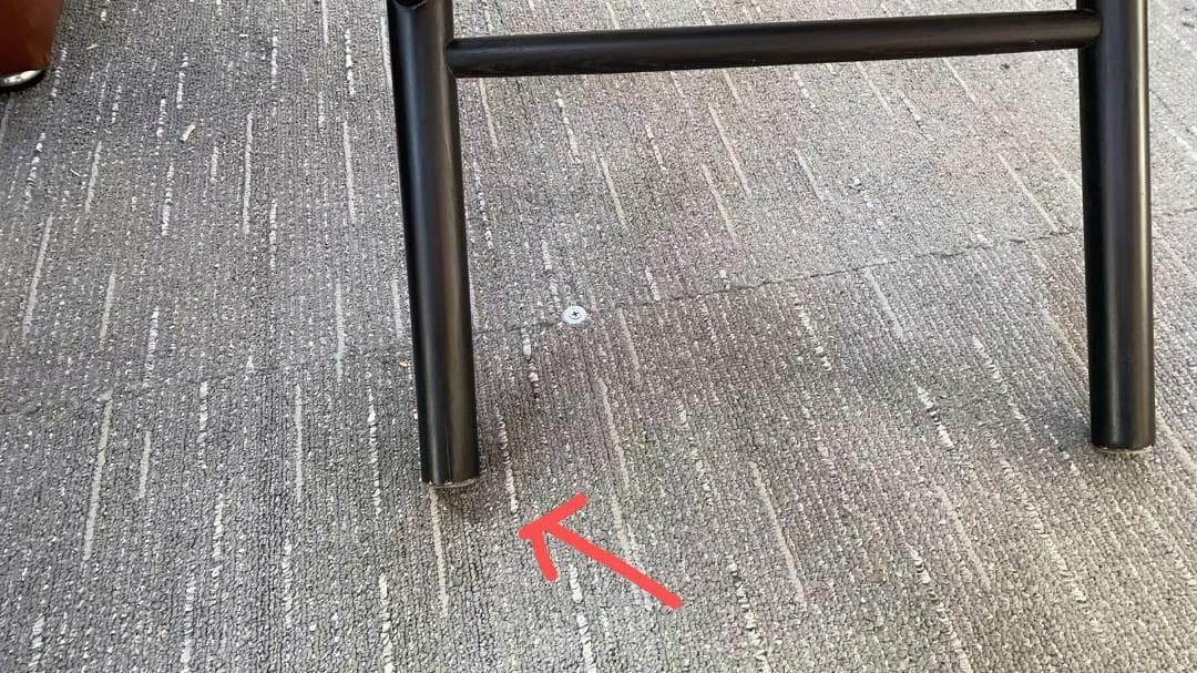 スタイリッシュな木製椅子 訳あり品　写真をご確認 SF16-05