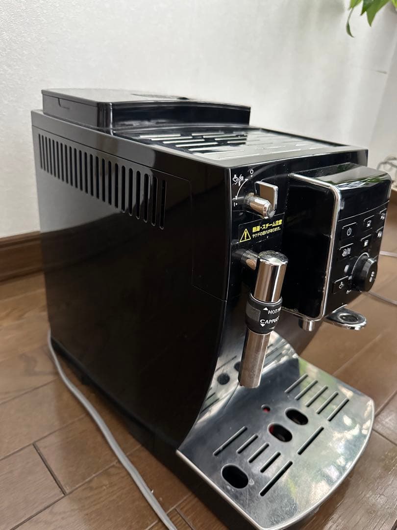 【早い者勝ち】デロンギ マグニフィカS全自動エスプレッソマシンECAM23120