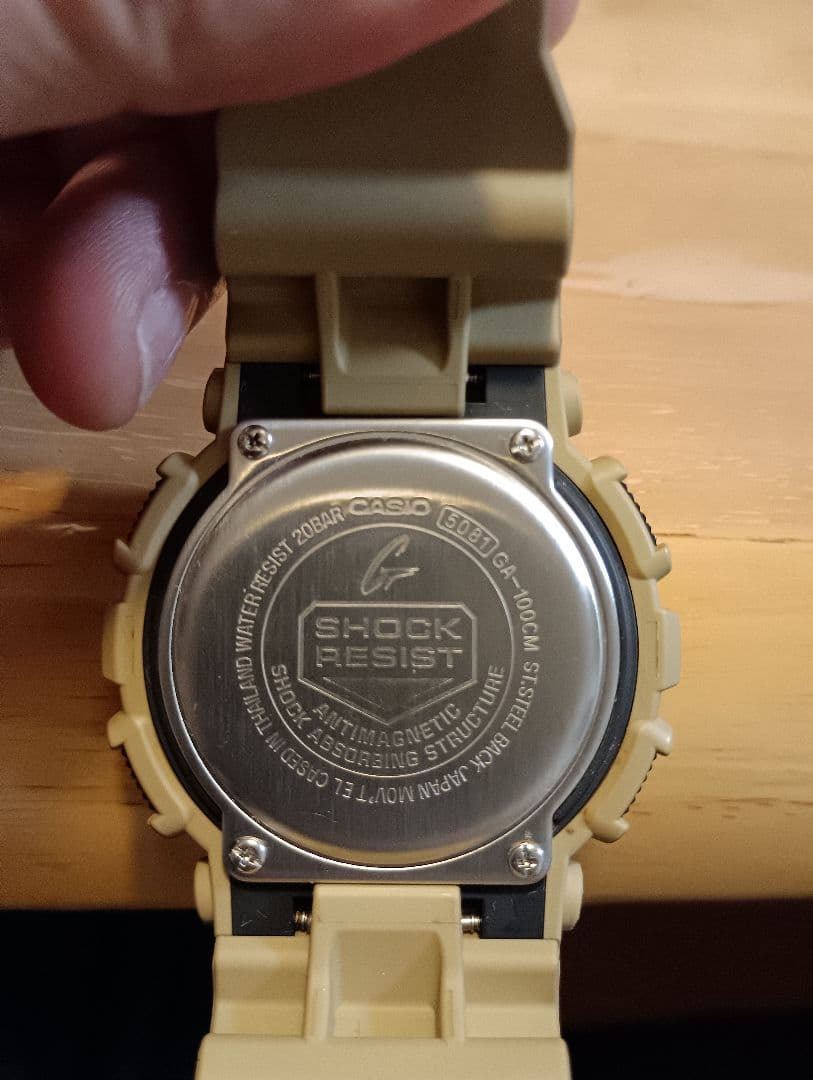 ヒロ　G-SHOCK 電池新品 GA-100CM 迷彩 Gショック