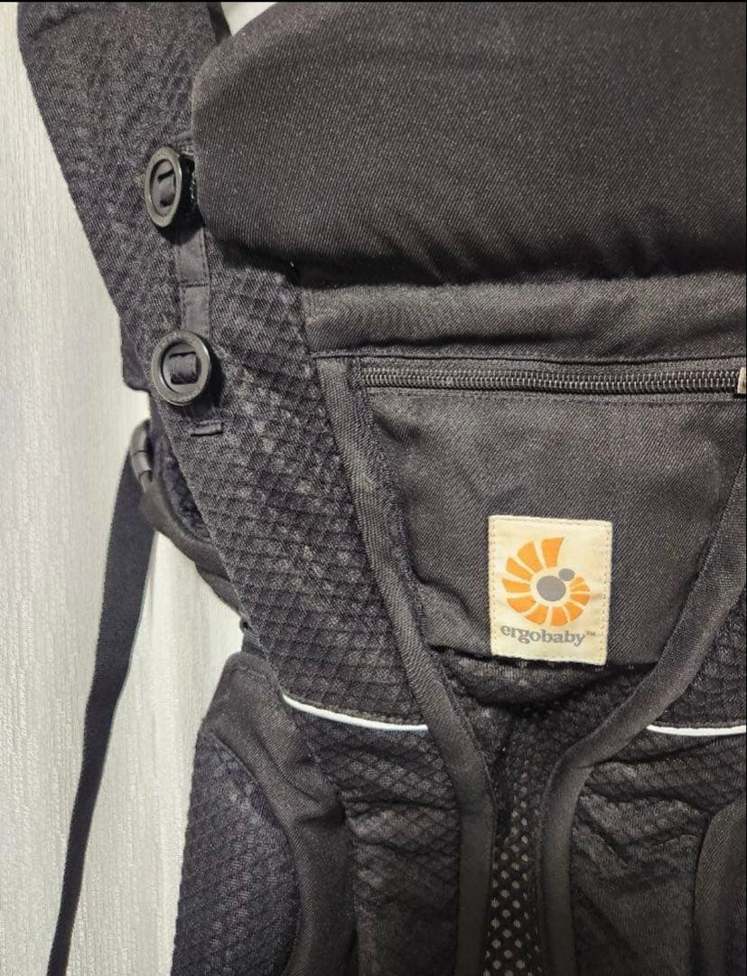 ergobaby omni breeze 黒　美品　ポーチ付き