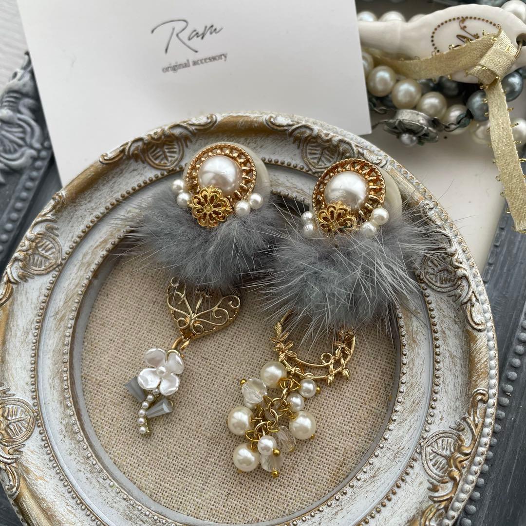 いとうゆ　アンティークボタン　ミンクファー　サージカルステンレスピアス