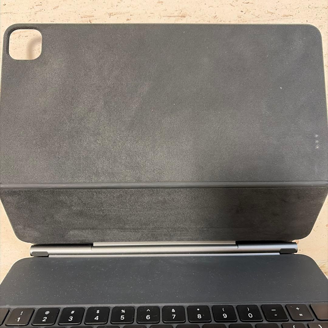 Apple iPad Magic Keyboard 12.9インチ