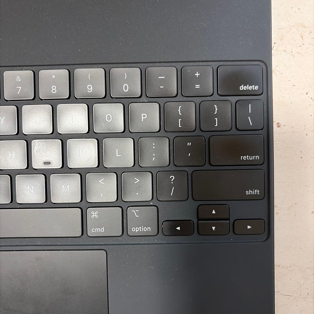 Apple iPad Magic Keyboard 12.9インチ