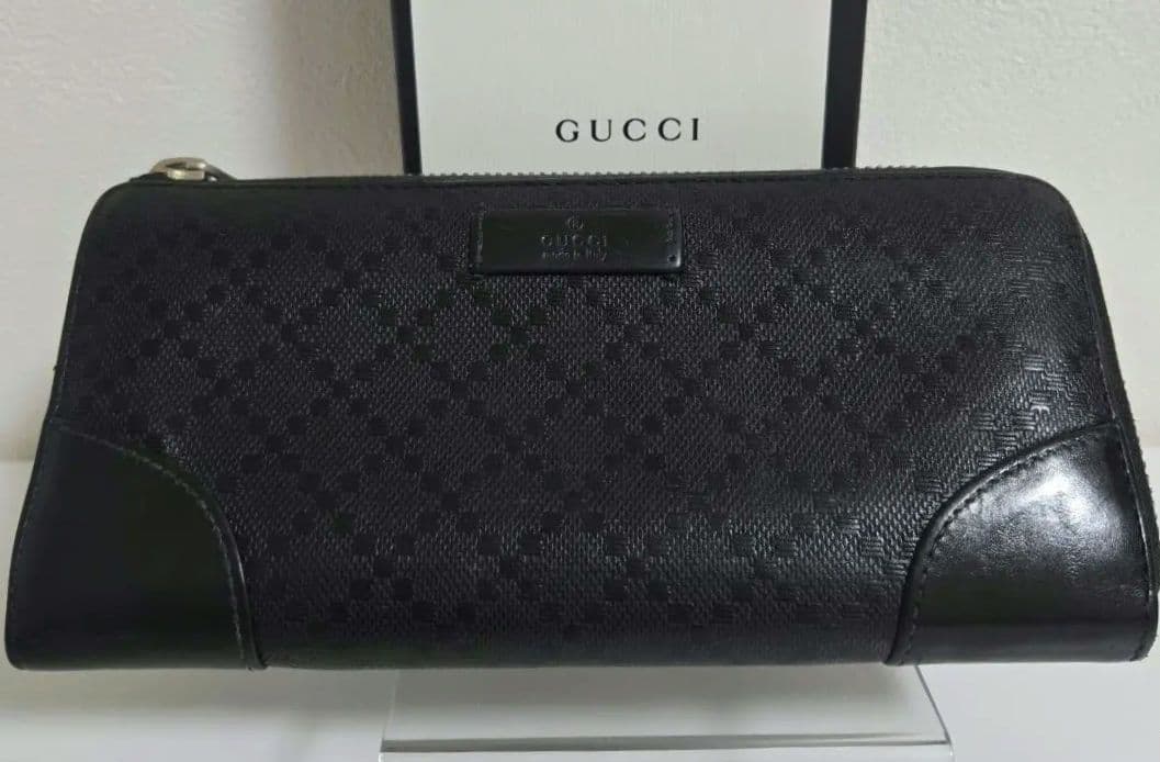 【今週末限定5,000円OFF！】GUCCI シマ/型 押し レザー長財布
