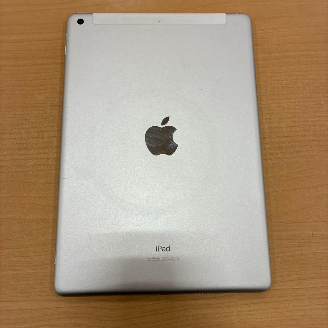 iPad 7世代 32GB Wi-Fi+Cellular SIMフリー