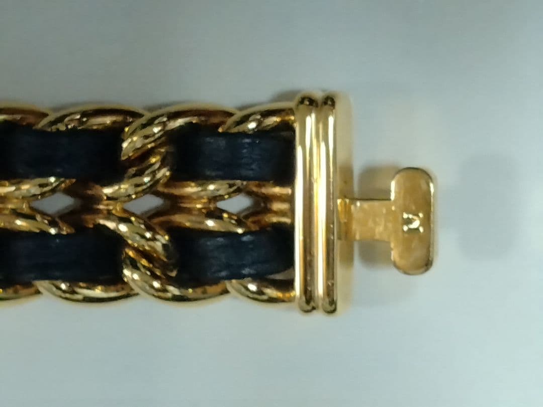 CHANEL クォーツ腕時計 ブラック/ゴールド　サイズM　プルミエール　保証書