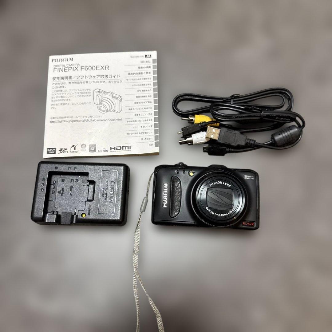 コンパクトデジタルカメラ FUJIFILM FINEPIX F600EXR