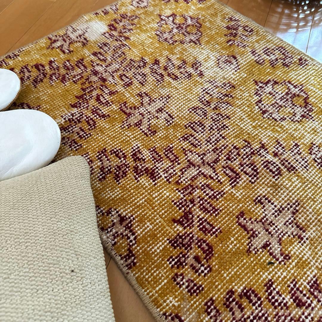 41.5×83マスタードイエロー×エンジ　トルコヴィンテージラグ