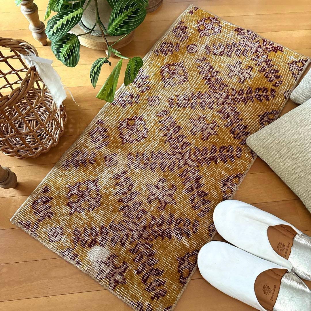 41.5×83マスタードイエロー×エンジ　トルコヴィンテージラグ