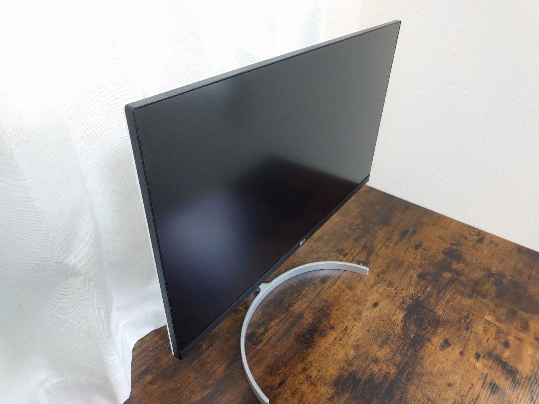 LG 27UL850-W 4K モニター