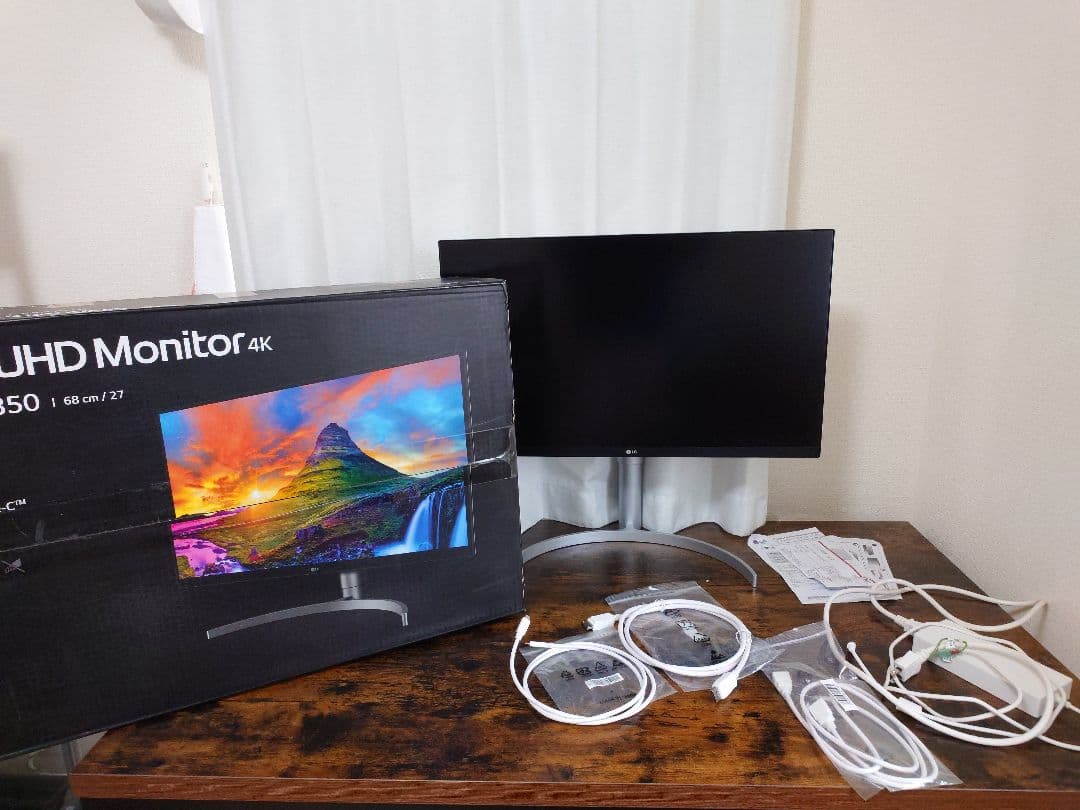 LG 27UL850-W 4K モニター