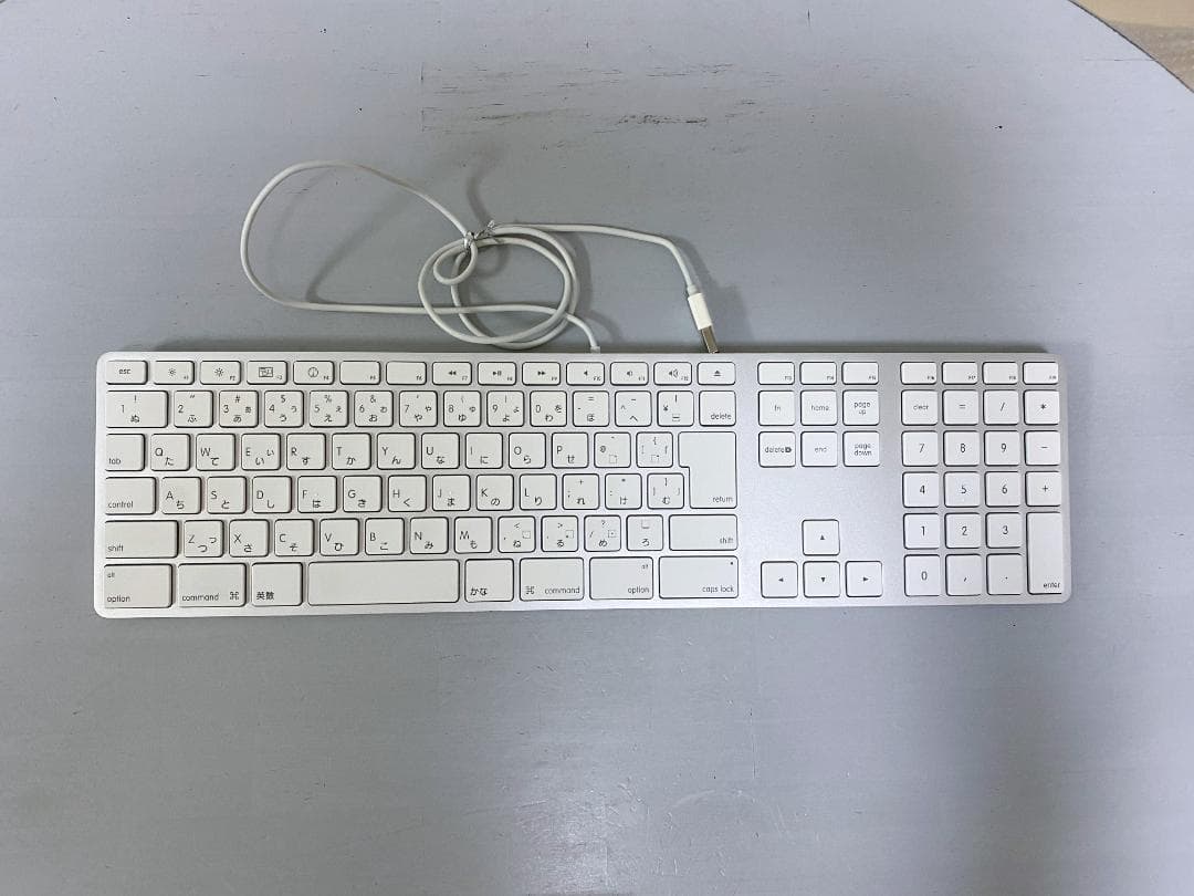 Apple純正 有線キーボード（A1243 ） テンキー付き USB接続