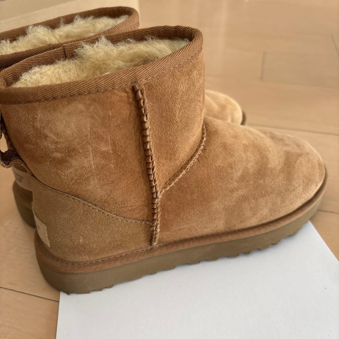 UGG アグ ムートンブーツ クラシックミニ 2 チェスナット 24cm