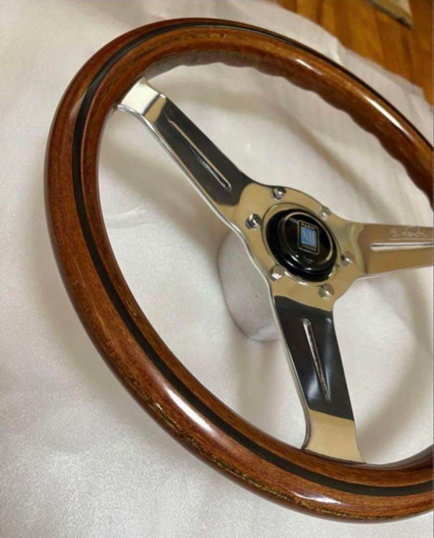 ナルディ　クラシック　NARDI　ウッド　32.5 〜 33φ 旧車　美品