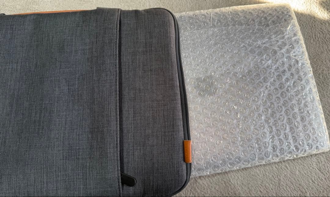 Apple MacBook Air M1 2020 箱なし　収納バック付き