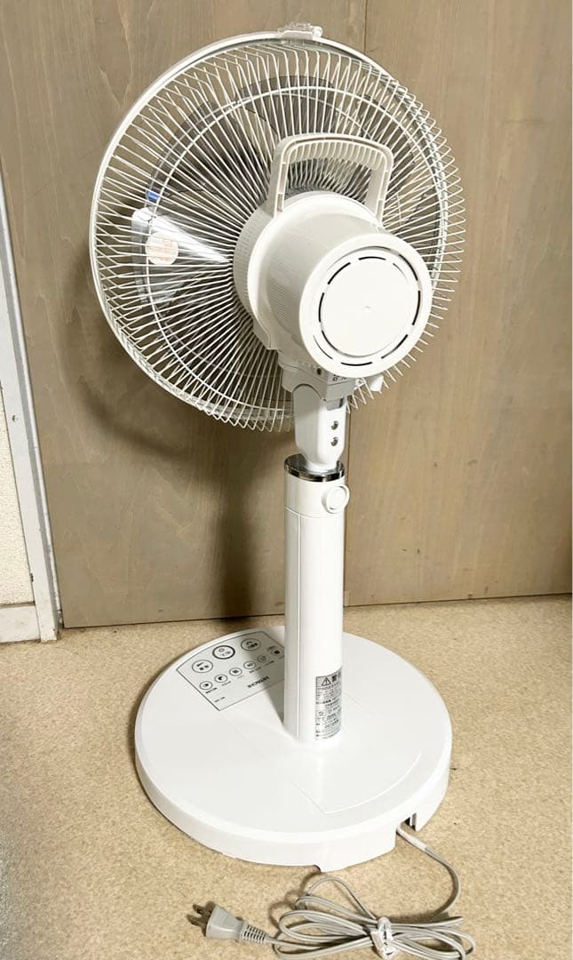 日立 HEF-130R ホワイト扇風機　2018年製