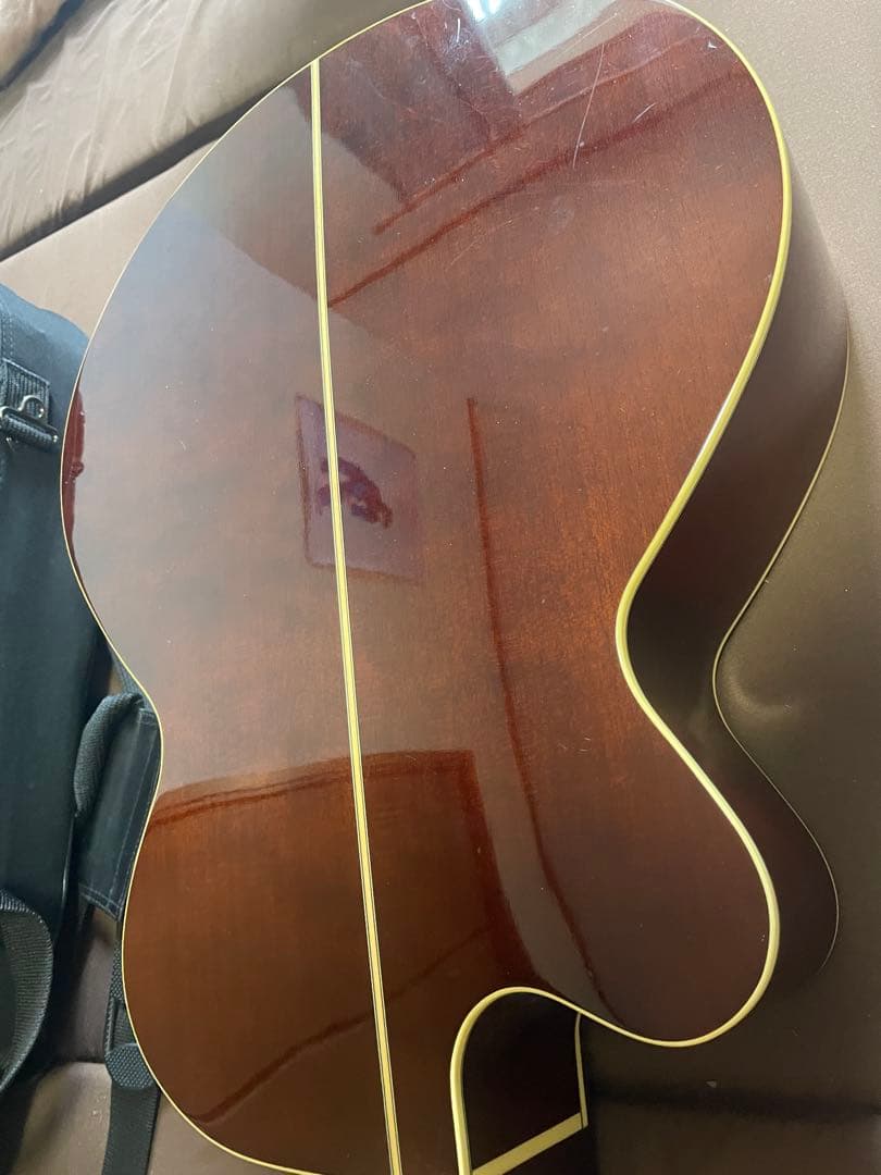 エレアコ（あいみょん使用モデル） サンバーストカラー