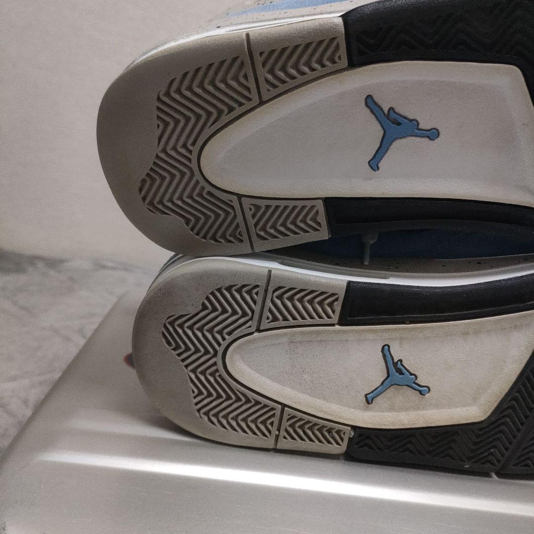 値下げ　ナイキ エアジョーダン4レトロ ユニバーシティ