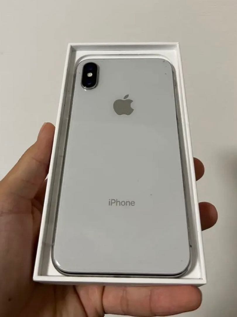 Apple iPhone X 本体 64G（シルバー ）