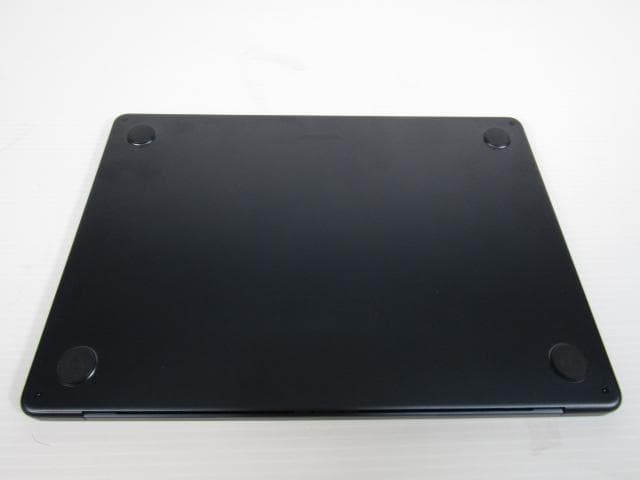 I*h様 Apple M2 2022年 MacBook air 13インチ 24