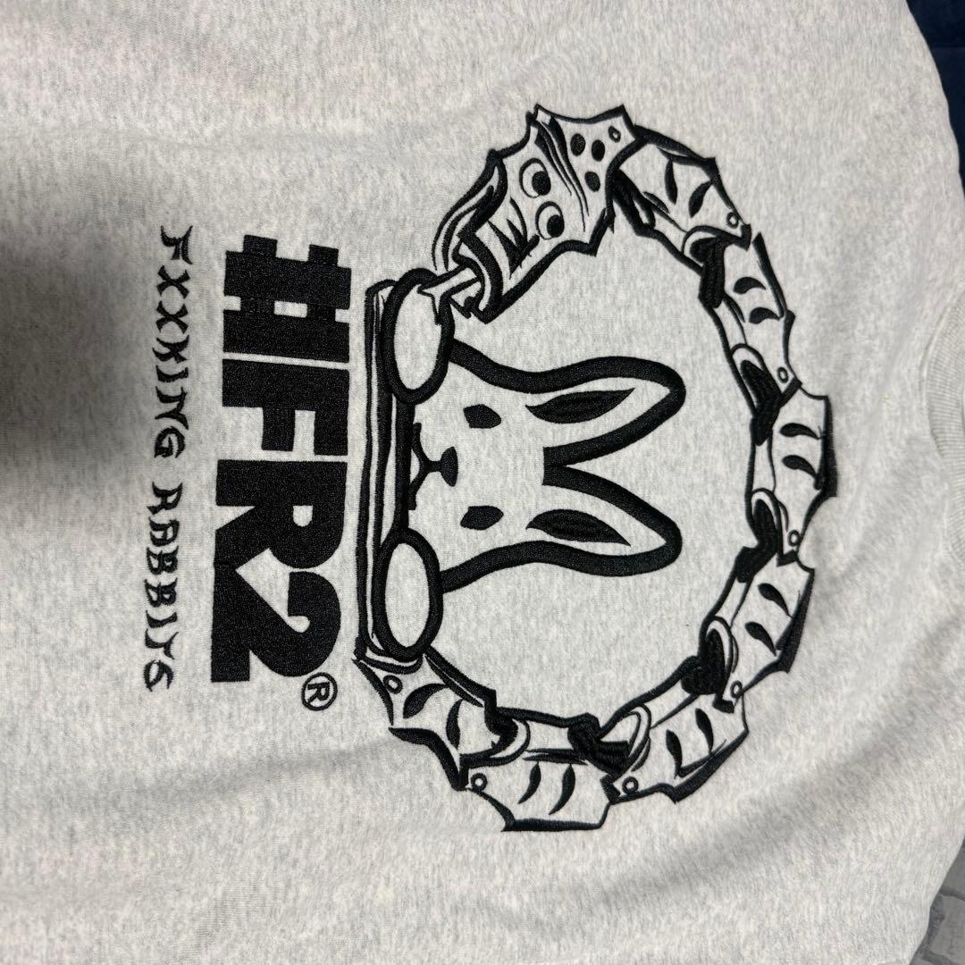 FR2 ウサギ グレー トレーナー　Mサイズ　中古