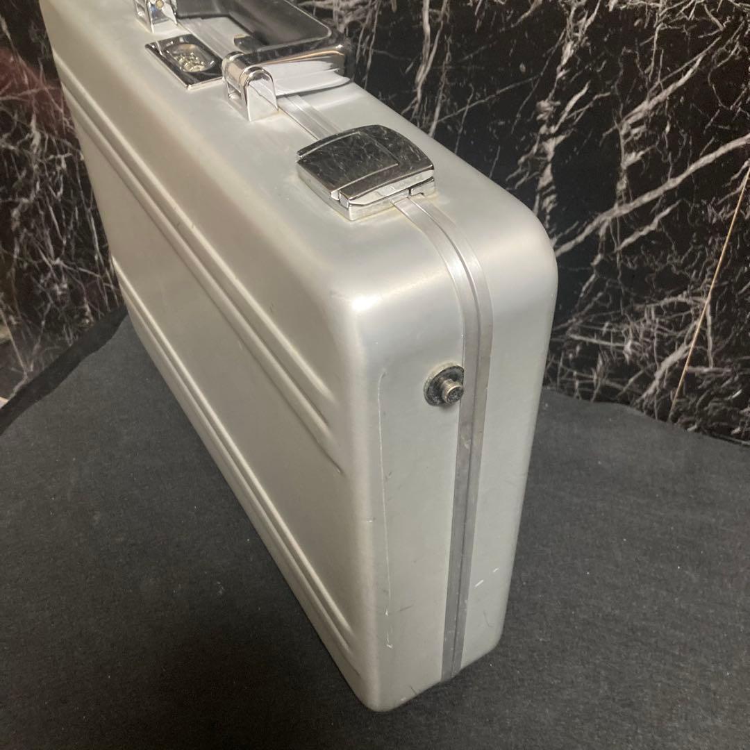 ゼロハリバートン　アタッシュケース　アルミ デラックススリム　DZ5-S1