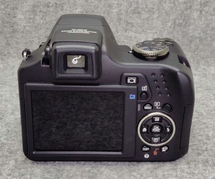 デジタルカメラ OLYMPUS CAMEDIA SP-590UZ