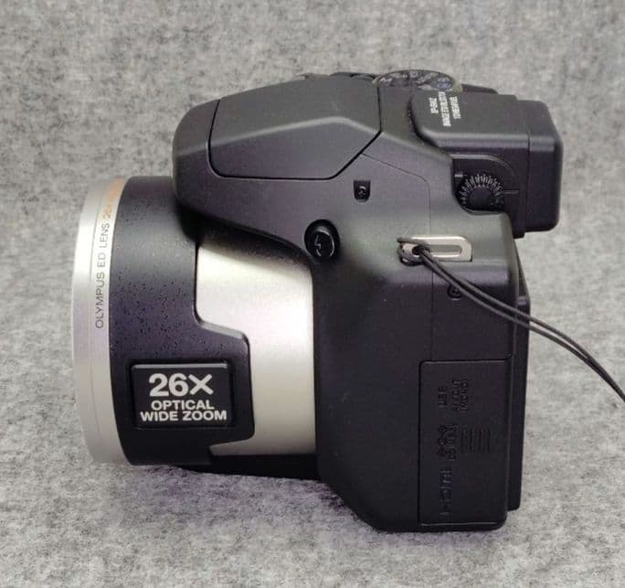 デジタルカメラ OLYMPUS CAMEDIA SP-590UZ